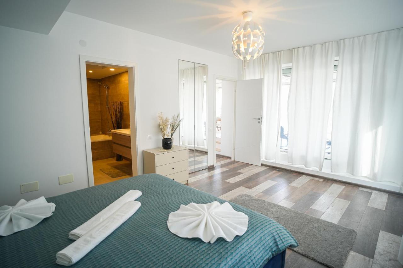 Penthouse With Huge Rooftop & Amazing City View Βουκουρέστι Εξωτερικό φωτογραφία