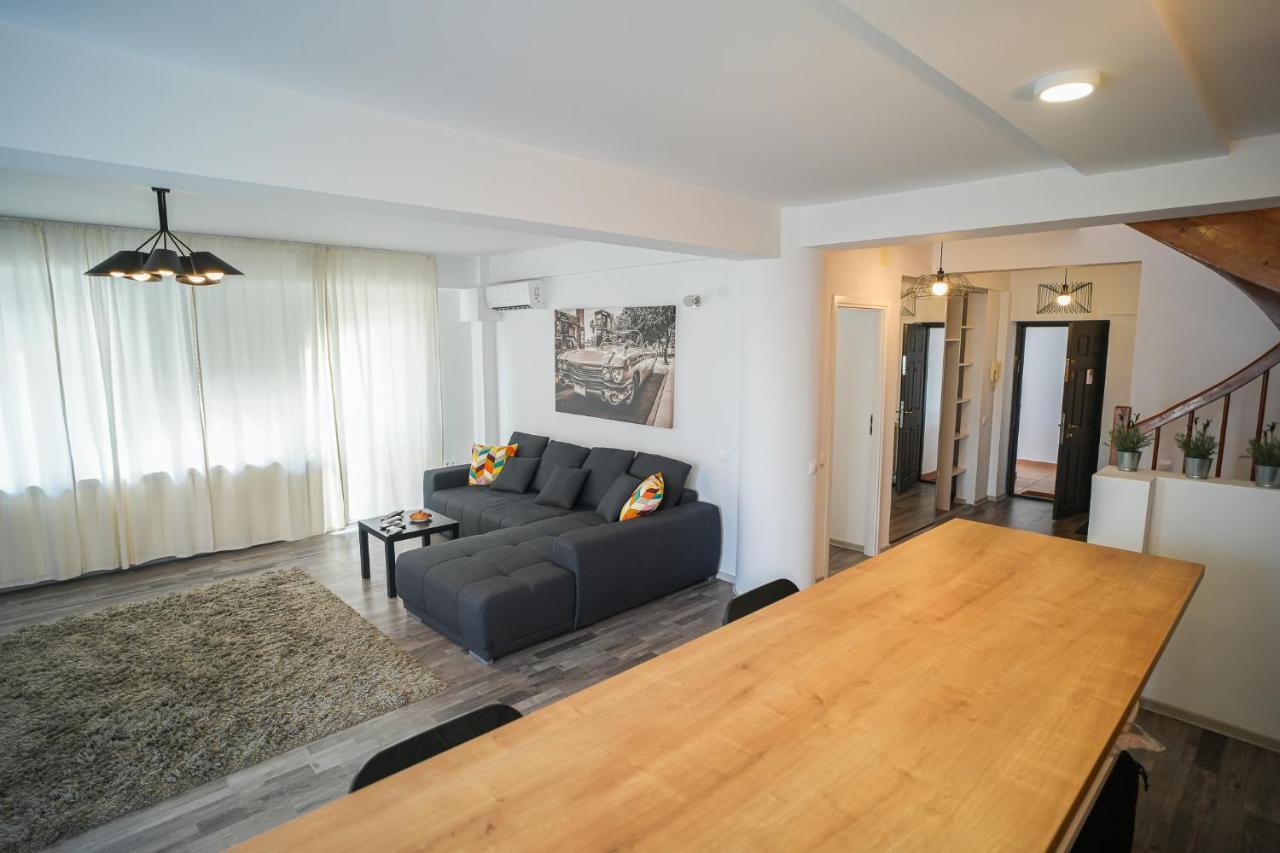 Penthouse With Huge Rooftop & Amazing City View Βουκουρέστι Εξωτερικό φωτογραφία