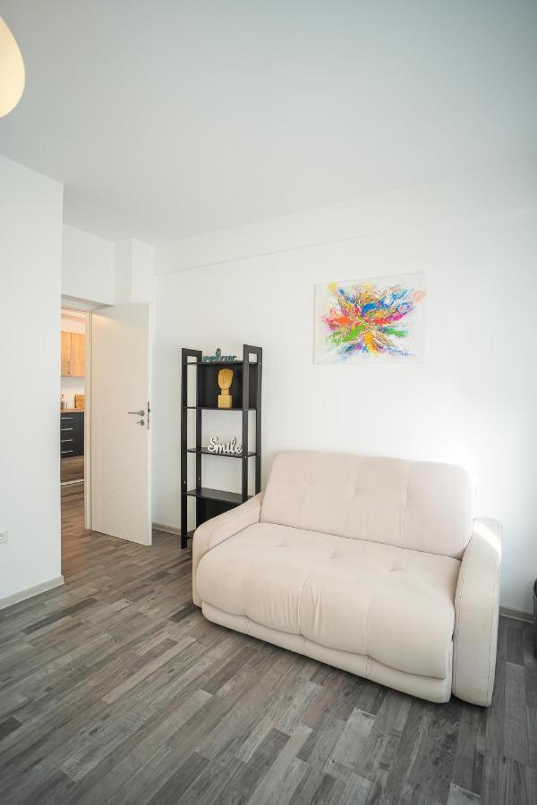 Penthouse With Huge Rooftop & Amazing City View Βουκουρέστι Εξωτερικό φωτογραφία