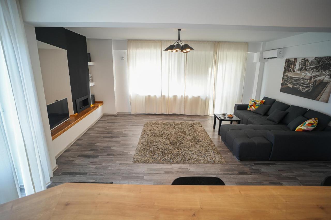 Penthouse With Huge Rooftop & Amazing City View Βουκουρέστι Εξωτερικό φωτογραφία
