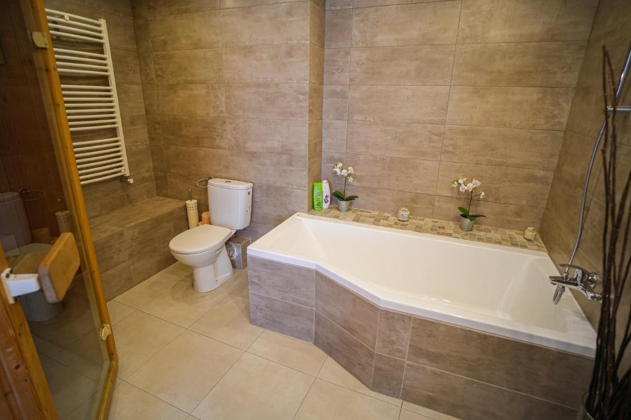 Penthouse With Huge Rooftop & Amazing City View Βουκουρέστι Εξωτερικό φωτογραφία